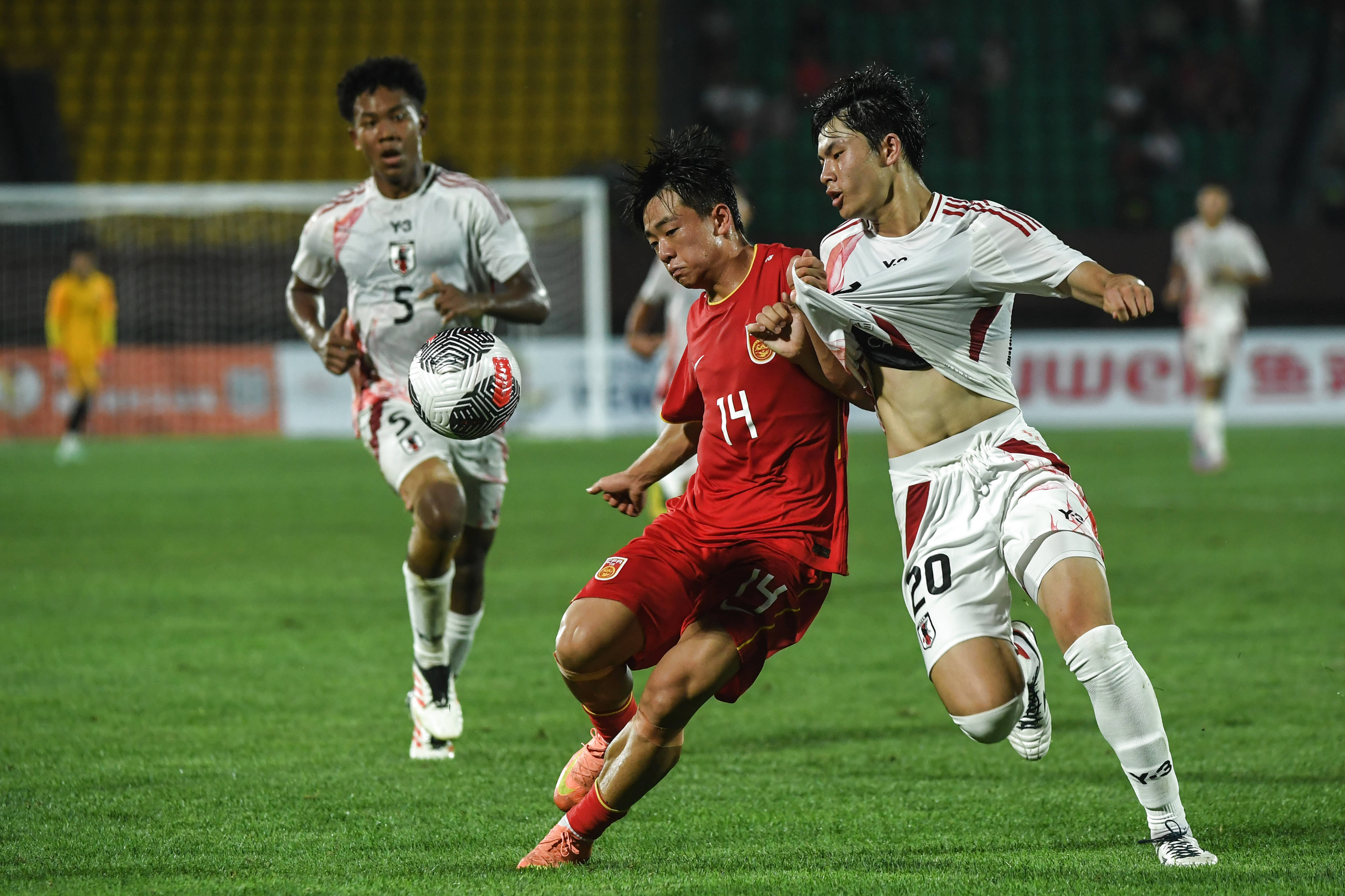 日本足球杯比赛大热，球队实力脱颖而出的简单介绍