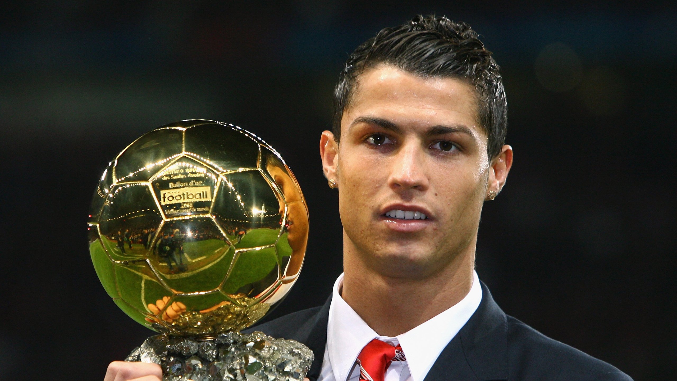 阿坎吉爆发！智利生死战险胜喀麦隆，南美雄鹰绝境展翅