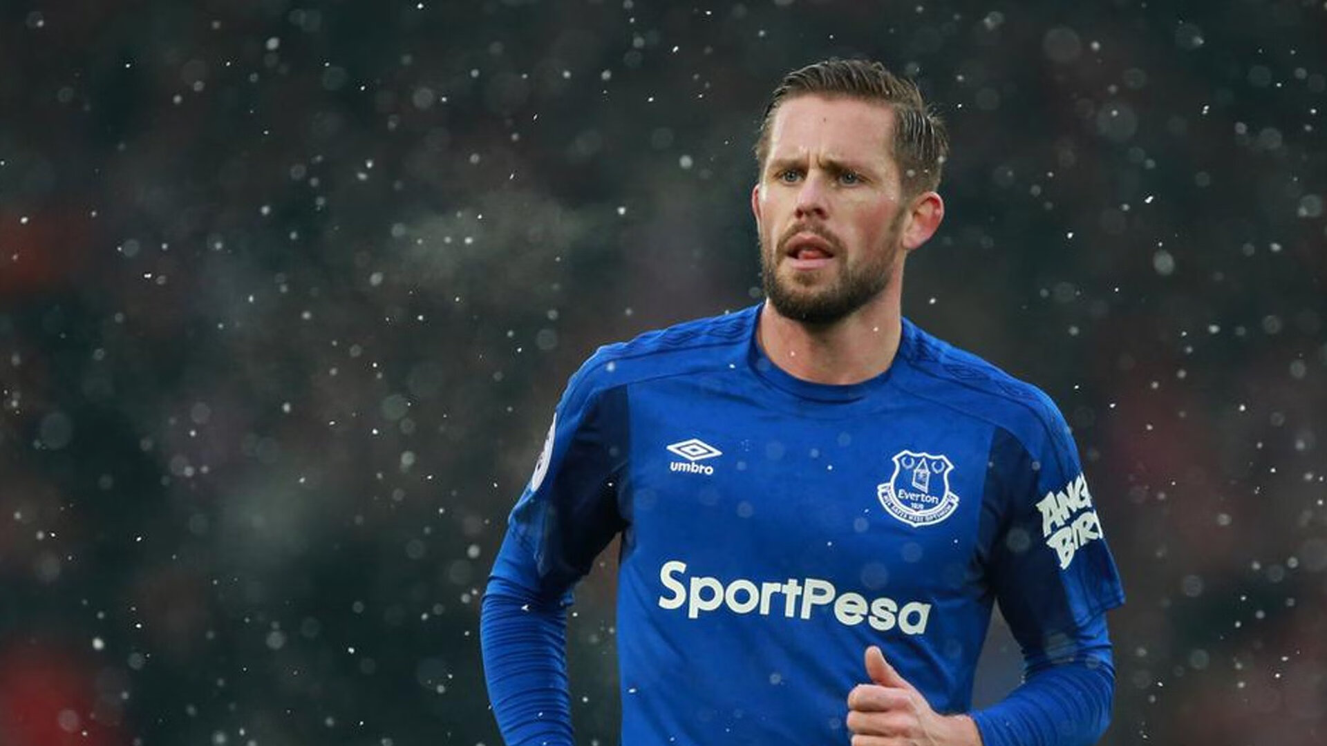 当灯光聚焦时,他从不眨眼—欧冠淘汰赛之夜,保罗如何成为大场面先生